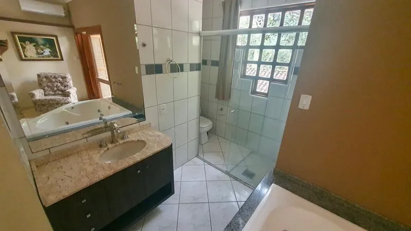 Foto 16 de 20 — Linda Casa a Venda no Centro de Guaíba