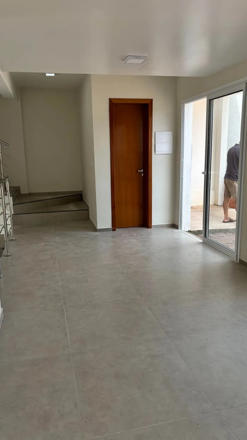 Foto 11 de 20 — Sobrado de Alto Padrão no Condomíniuo Reserva das Figueiras 